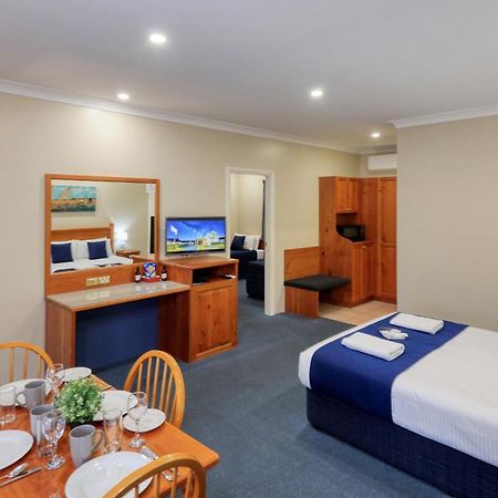 Breakout Motor Inn Cowra Extérieur photo