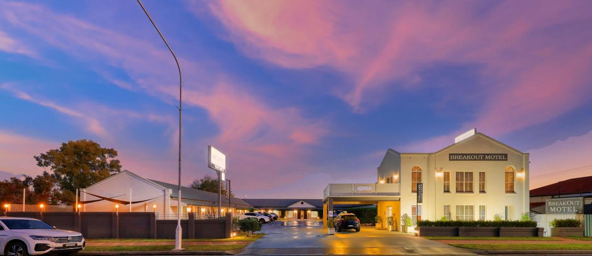 Breakout Motor Inn Cowra Extérieur photo