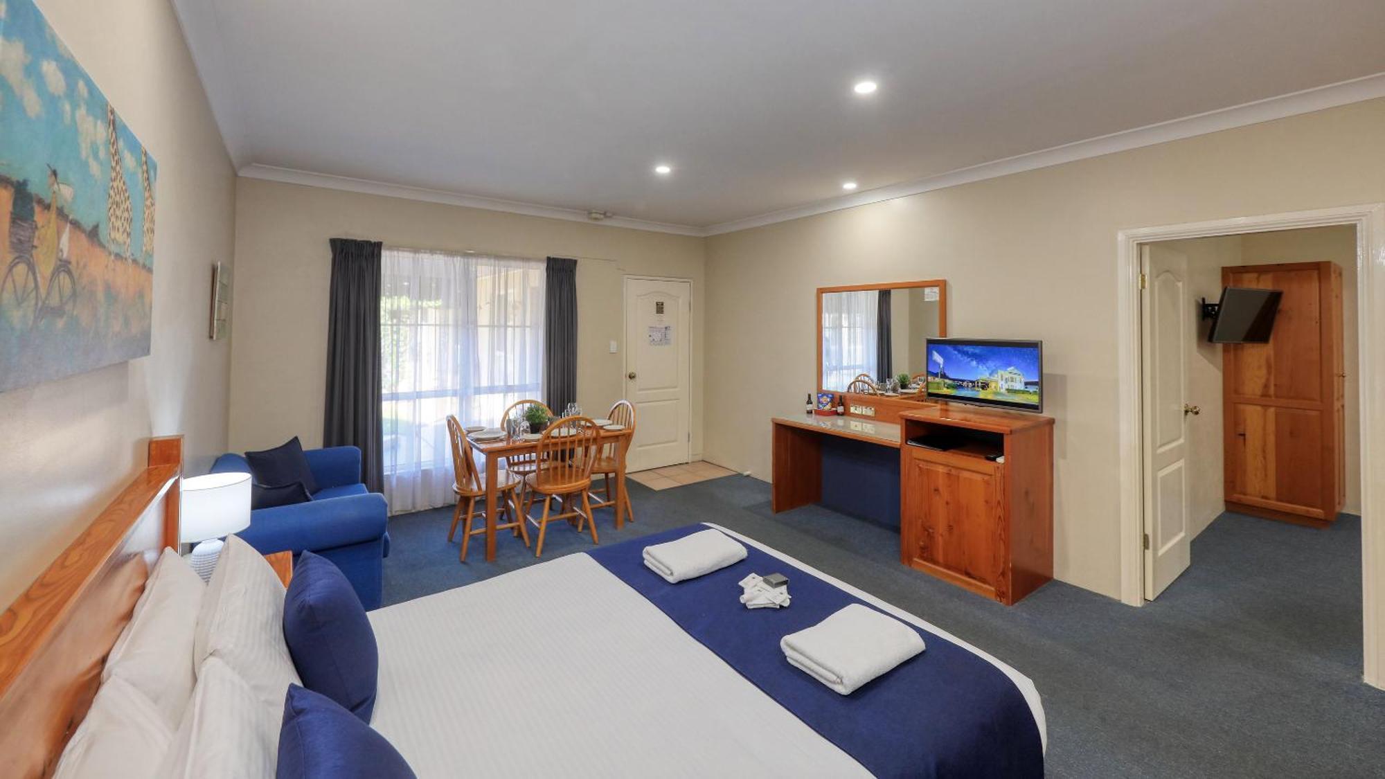 Breakout Motor Inn Cowra Extérieur photo