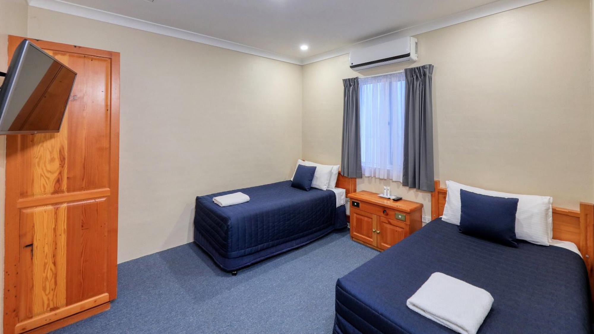 Breakout Motor Inn Cowra Extérieur photo