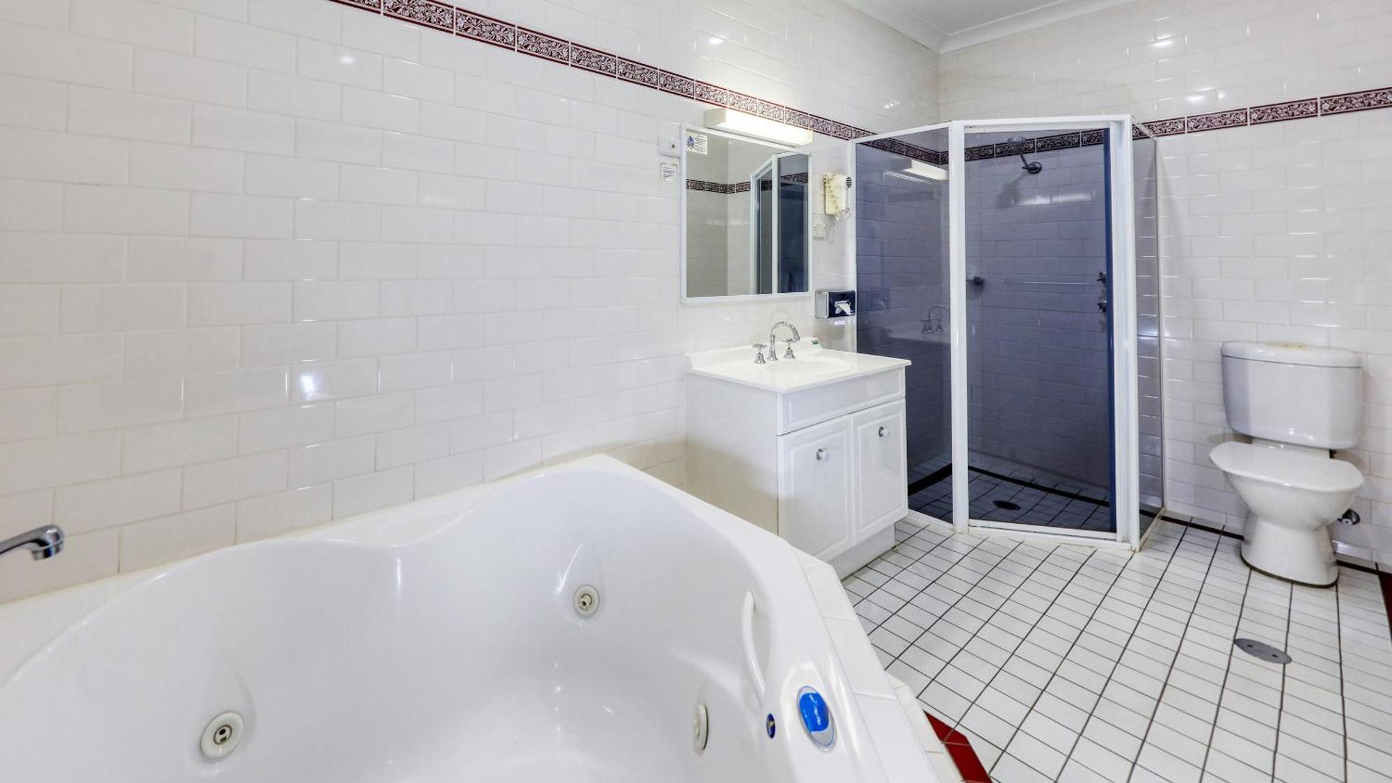 Breakout Motor Inn Cowra Extérieur photo