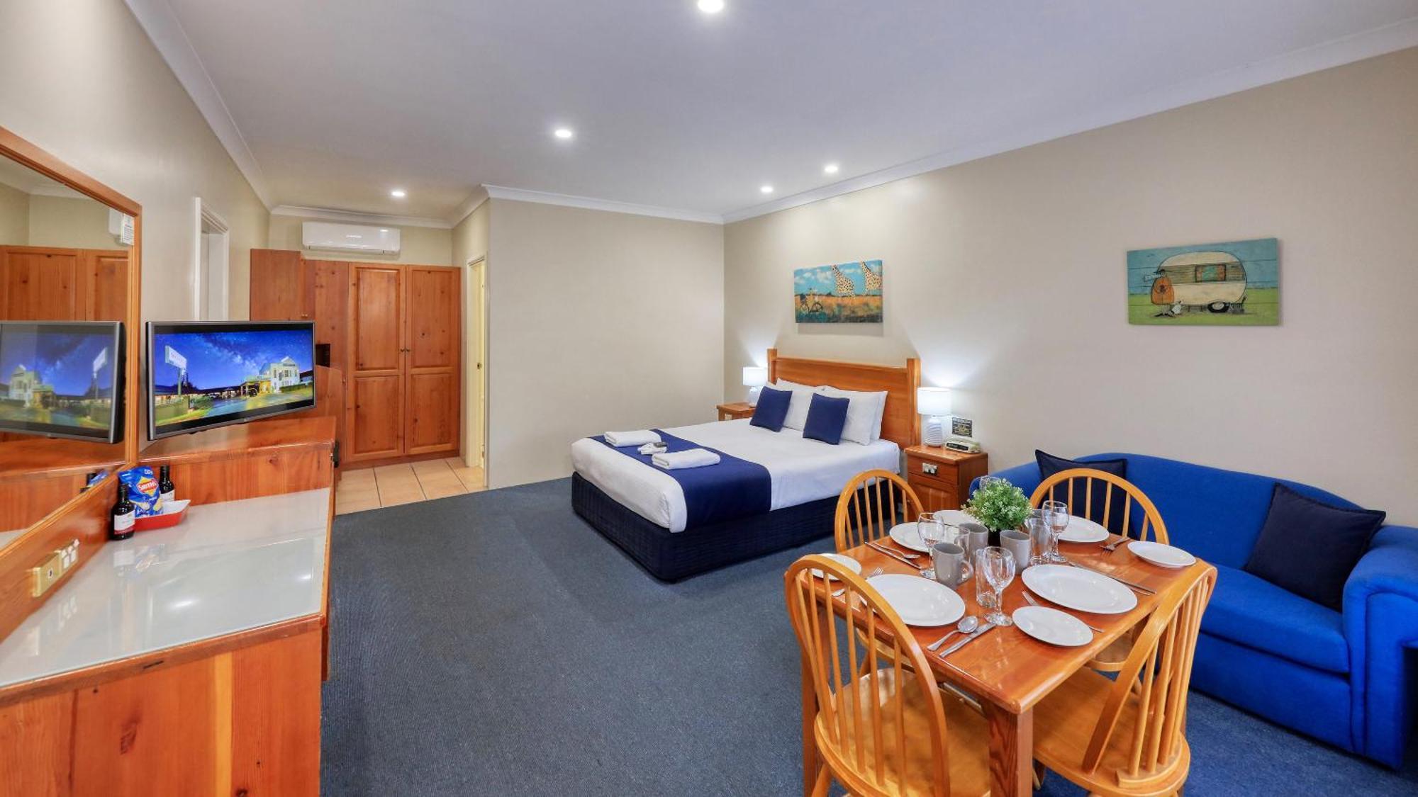 Breakout Motor Inn Cowra Extérieur photo