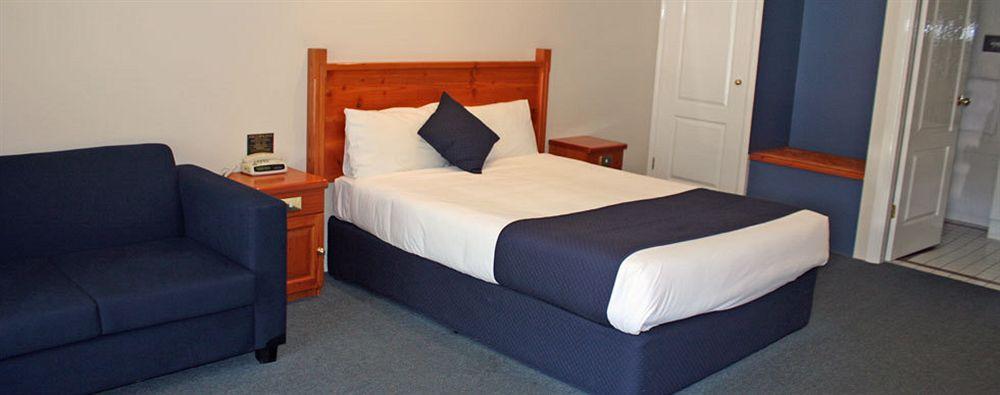 Breakout Motor Inn Cowra Extérieur photo