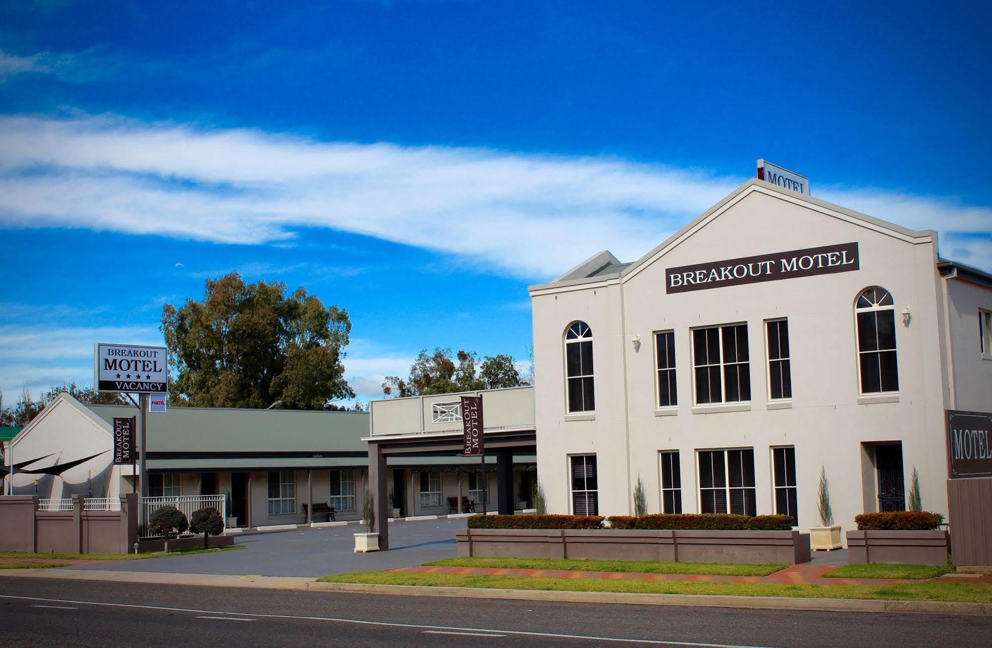 Breakout Motor Inn Cowra Extérieur photo